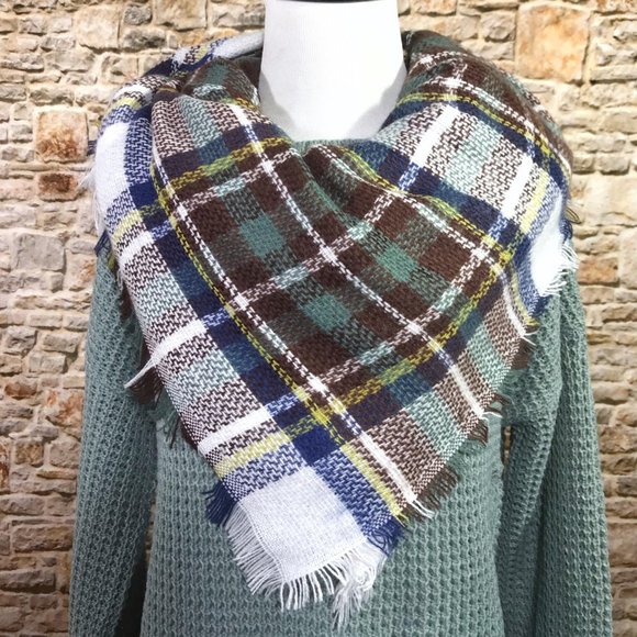 NWT Boutique Oversized Tartan Plaid Blanket Scarf - Picture 12 of 13